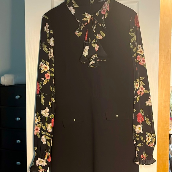 Karl Lagerfeld dress - Picture 1 of 4